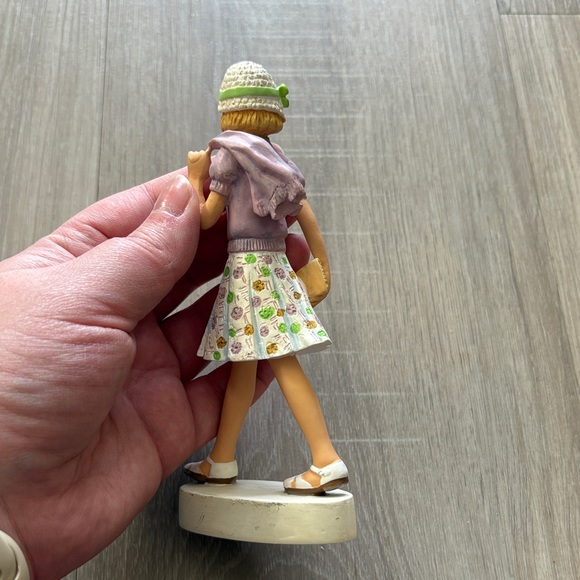 American Girl Kit Figurine - Picture 3 of 4